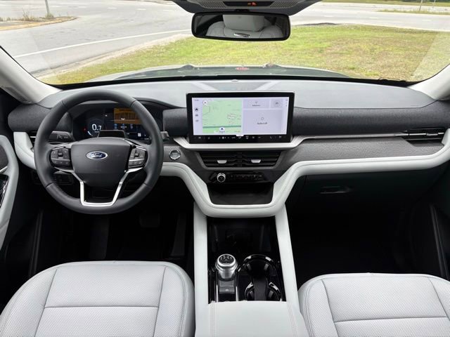 New 2026 Ford Explorer Platinum w/ LUX Leather Package AWD/4WD image 12