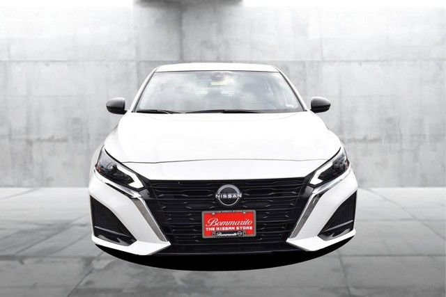 Certified 2025 Nissan Altima 2.5 SV image 4