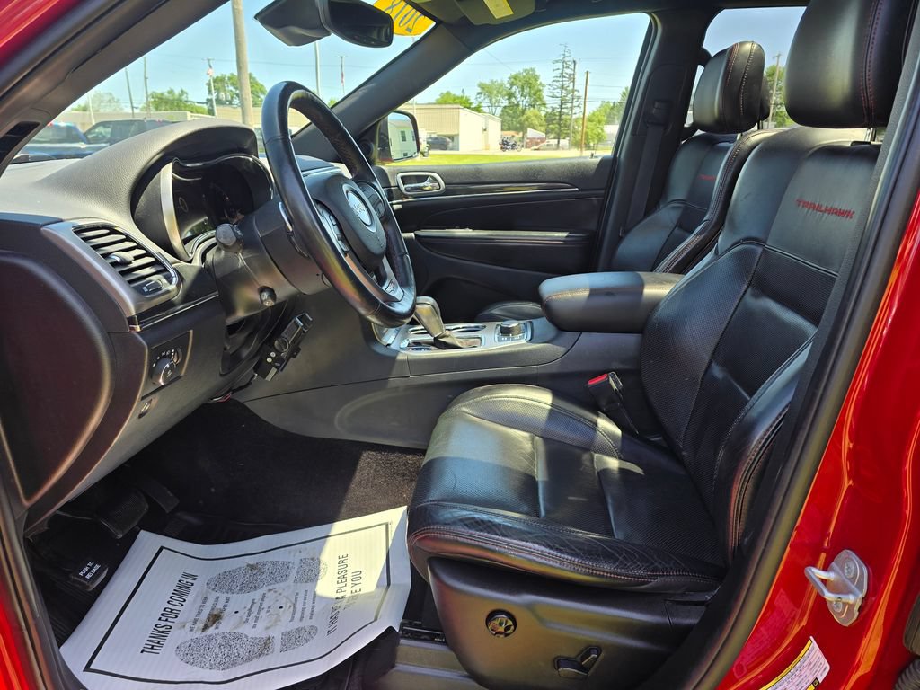 Used 2018 Jeep Grand Cherokee Trailhawk AWD/4WD image 9