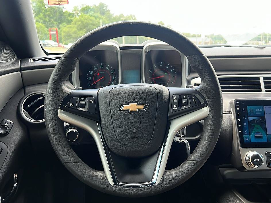 Used 2014 Chevrolet Camaro LS RWD image 11