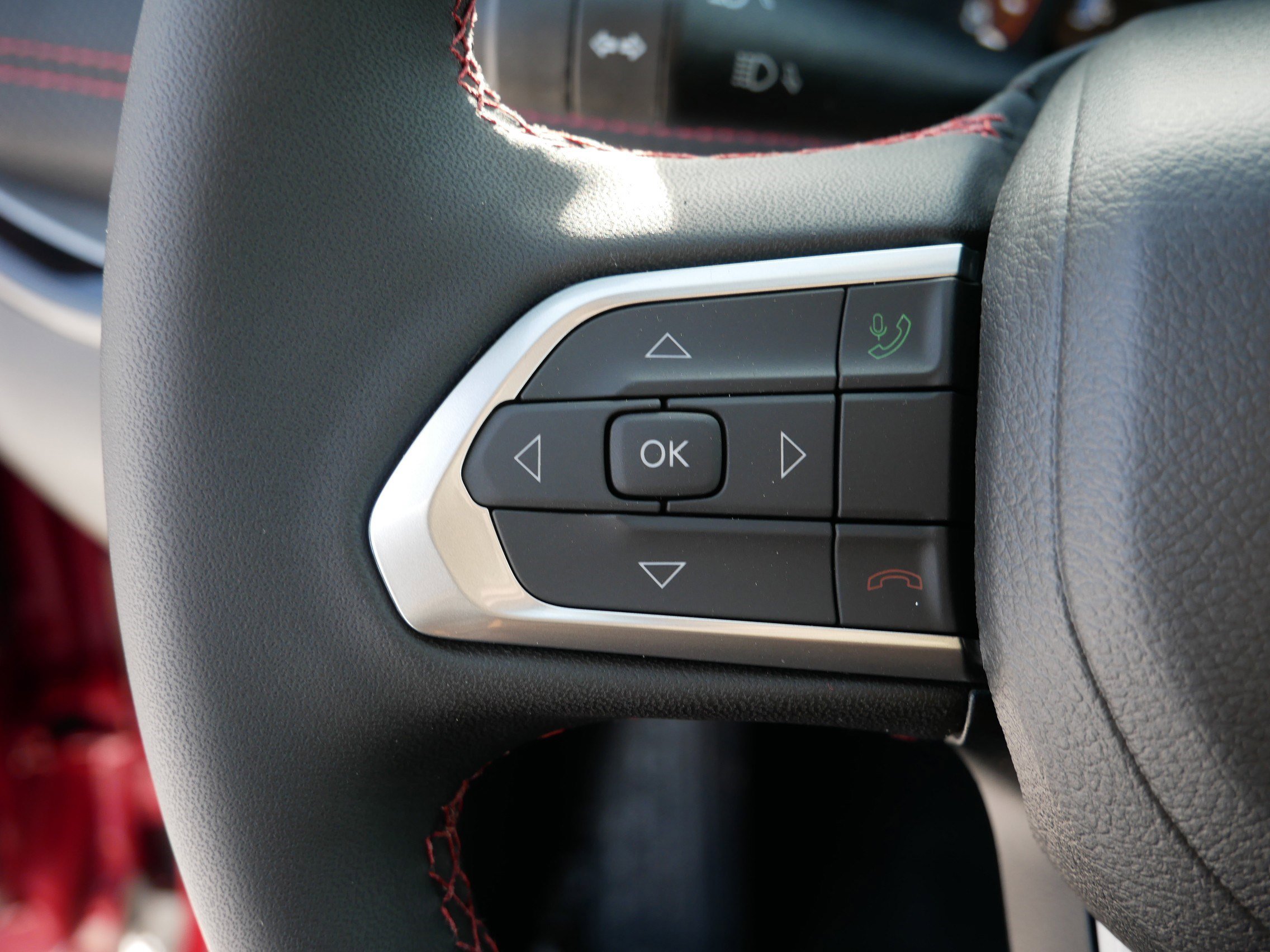 New 2026 Jeep Compass Trailhawk image 14