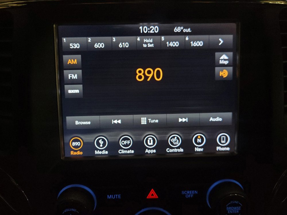 Used 2018 Jeep Grand Cherokee Overland image 25