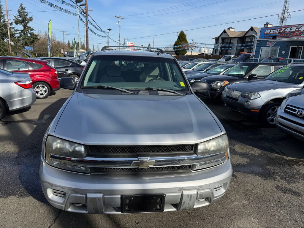Used 2005 Chevrolet TrailBlazer LS w/ LS Preferred Equipment Group image 2