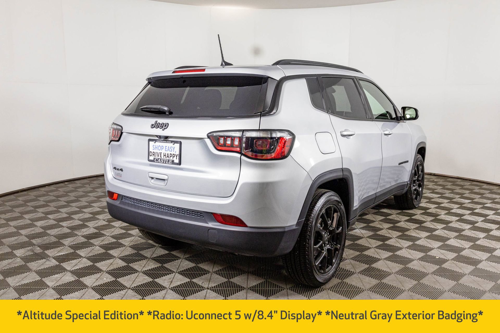 Used 2025 Jeep Compass Latitude w/ Altitude Special Edition image 11