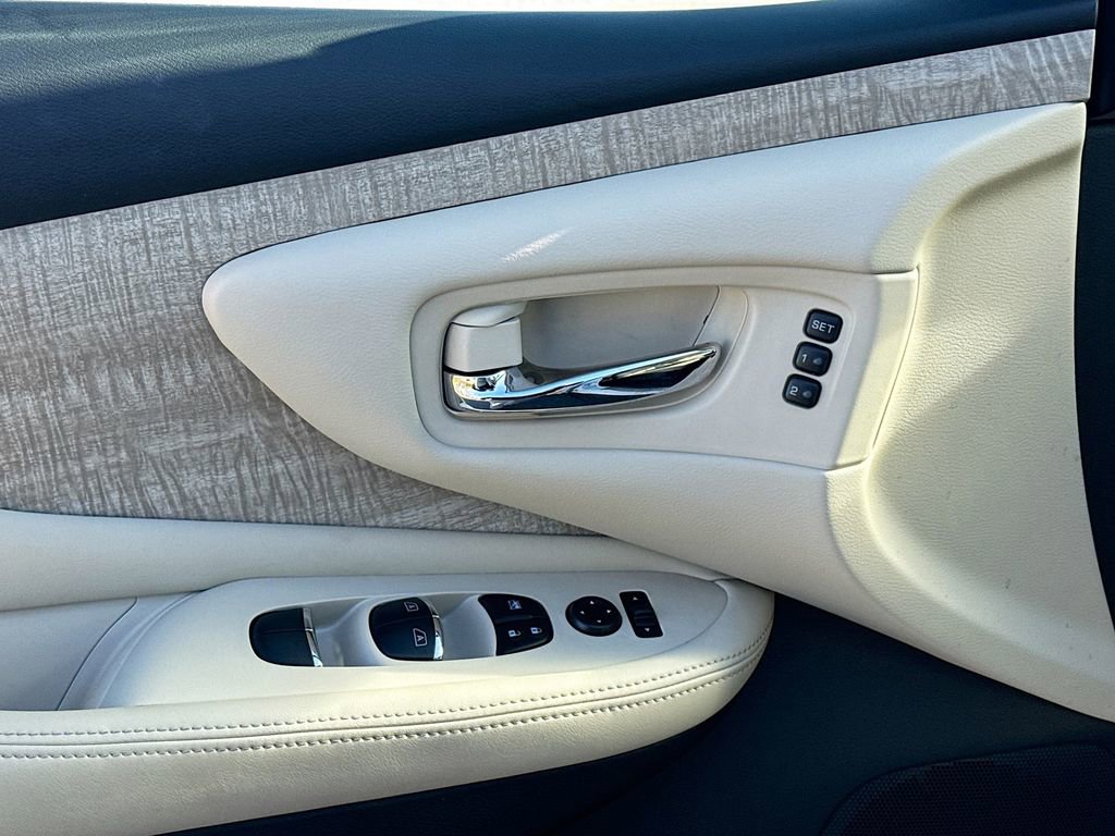 Used 2024 Nissan Murano SL image 18