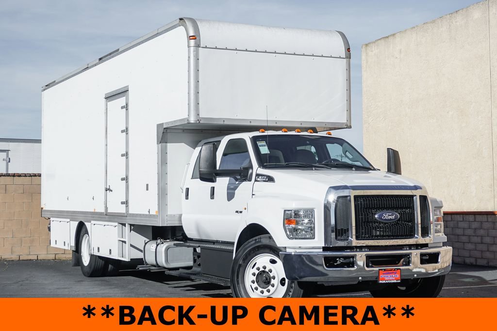 Used 2016 Ford F650 2WD Crew Cab Super Duty image 2