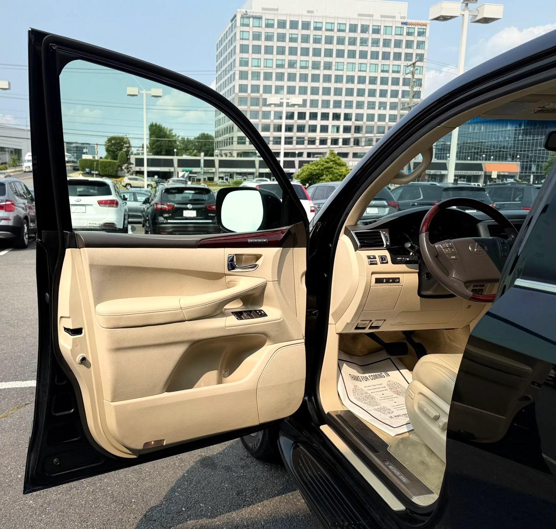 Used 2013 Lexus LX 570 4WD image 9