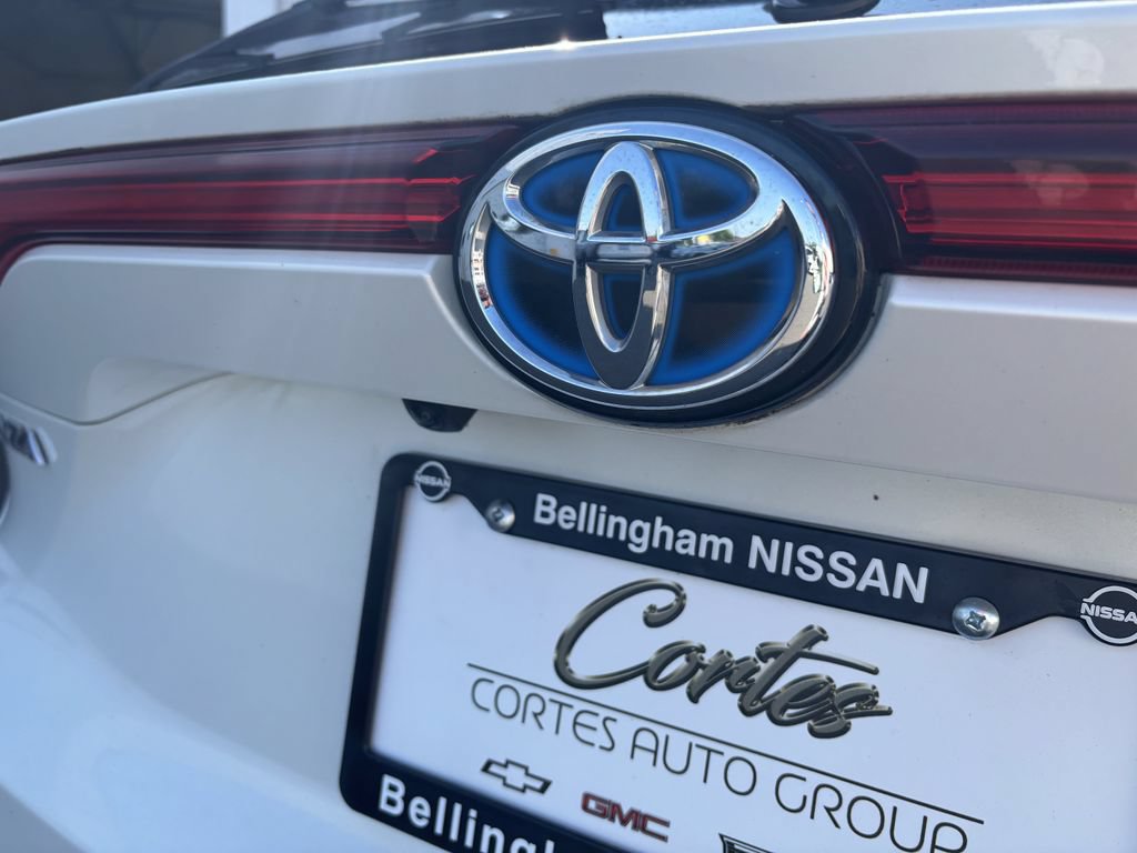 Used 2022 Toyota Venza LE AWD/4WD image 10