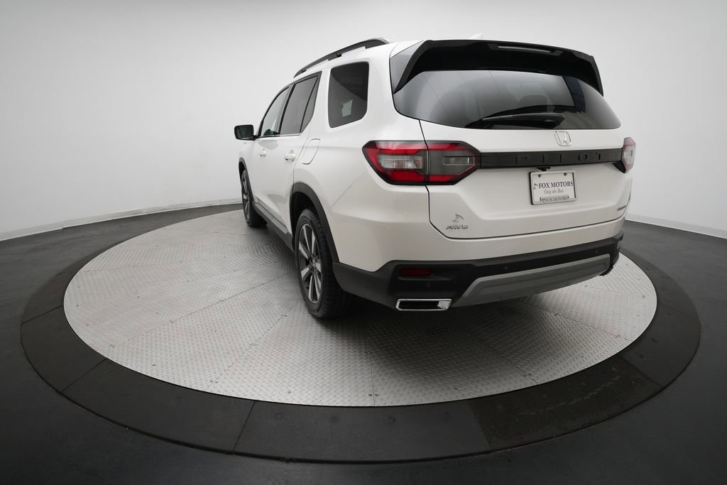 Certified 2024 Honda Pilot Touring image 36