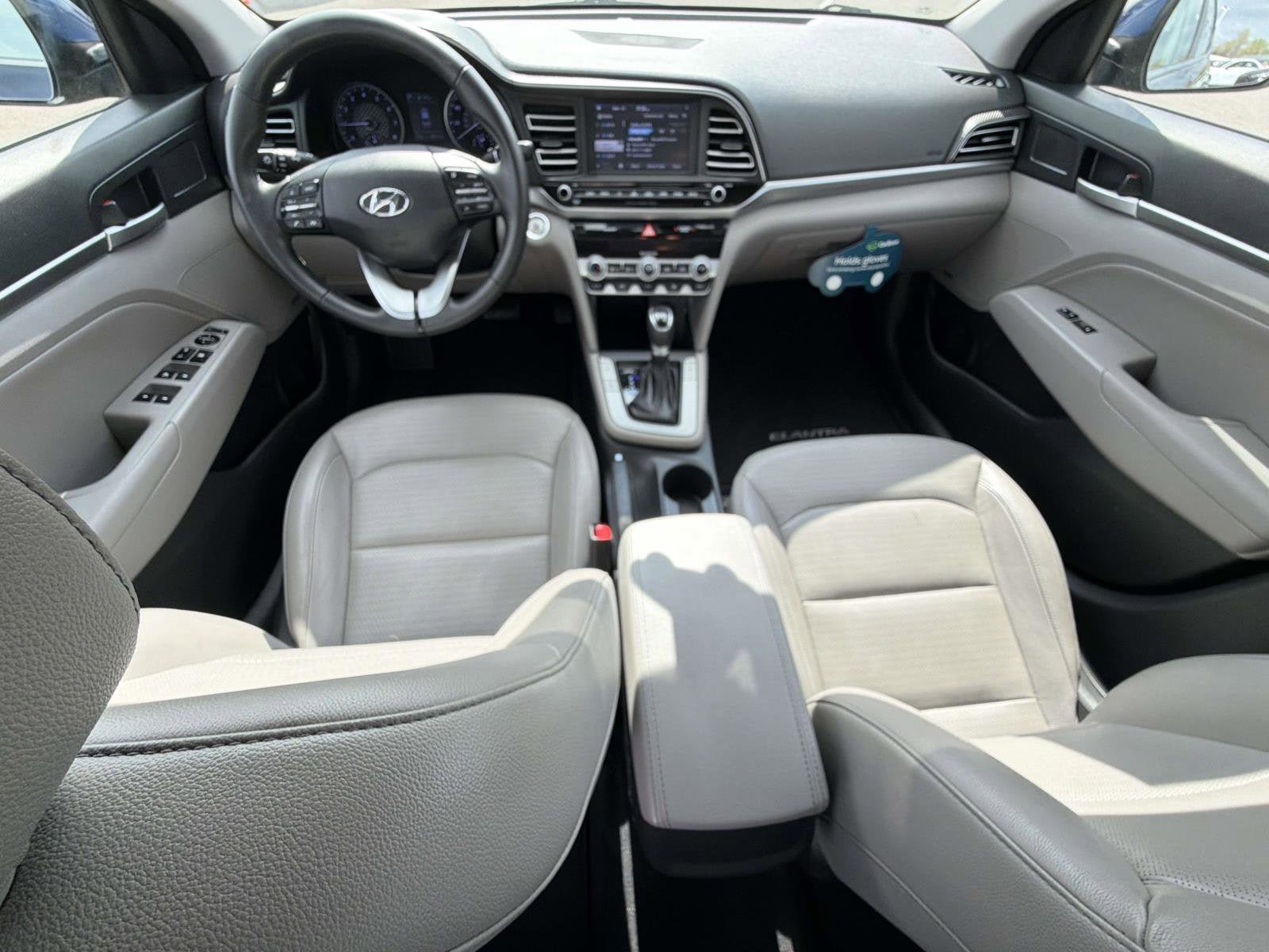 Used 2020 Hyundai Elantra Limited w/ Cargo Package (C1) image 2
