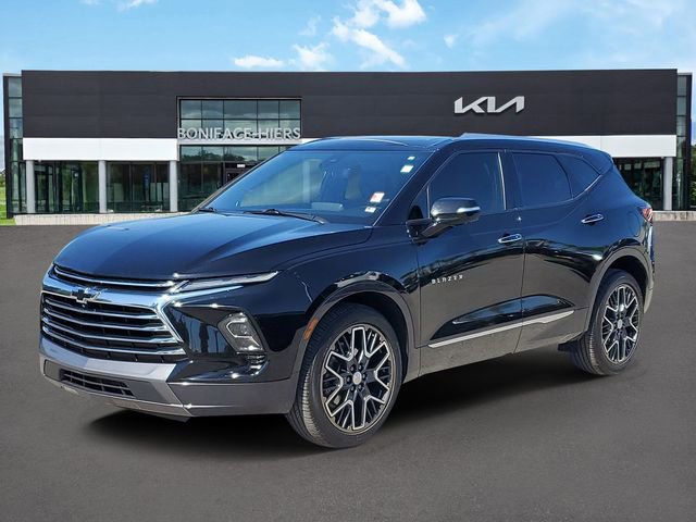 Used 2023 Chevrolet Blazer Premier w/ Driver Confidence II Package image 2