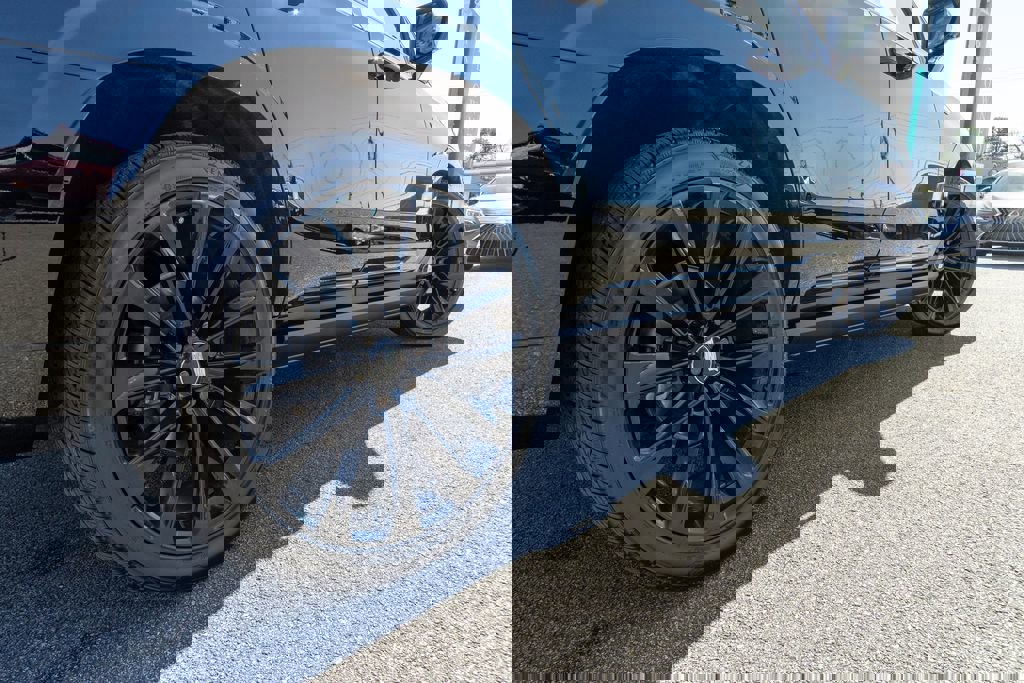 Certified 2025 Cadillac Escalade Sport Platinum w/ LPO, ONYX Package image 10