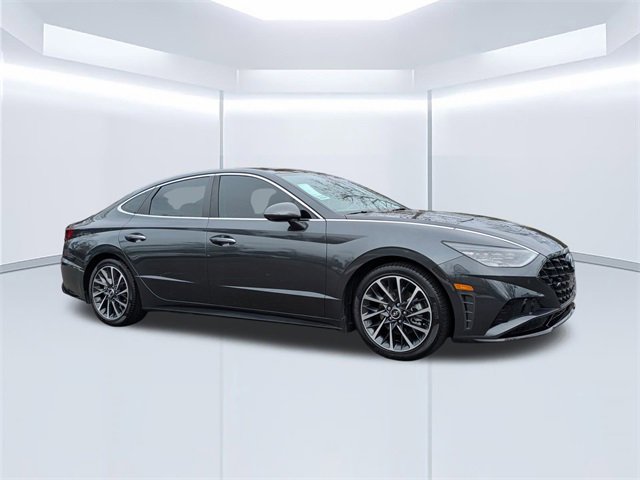 Used 2022 Hyundai Sonata Limited w/ Preferred Accessory Package image 1