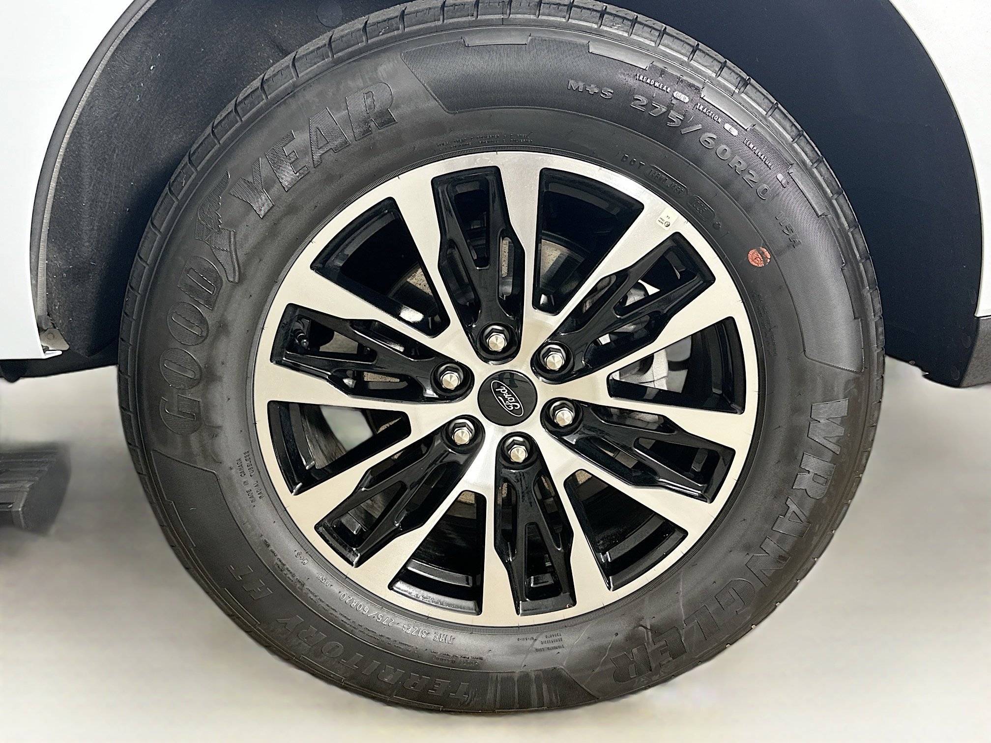 Used 2025 Ford Expedition Platinum AWD/4WD image 11