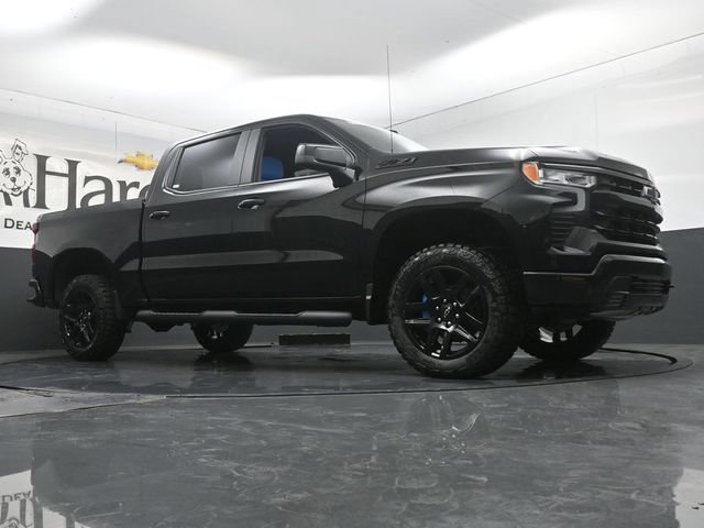 New 2026 Chevrolet Silverado 1500 LT Trail Boss w/ LPO, Dark Essentials Package AWD/4WD image 2