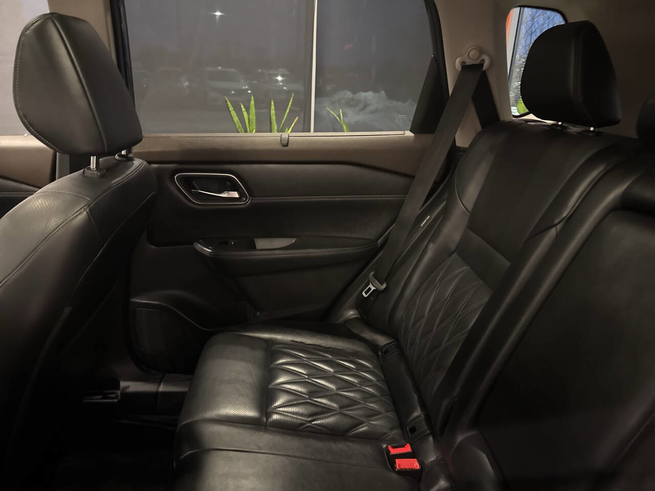 Used 2022 Nissan Rogue Platinum w/ Head-Up Display Package image 38