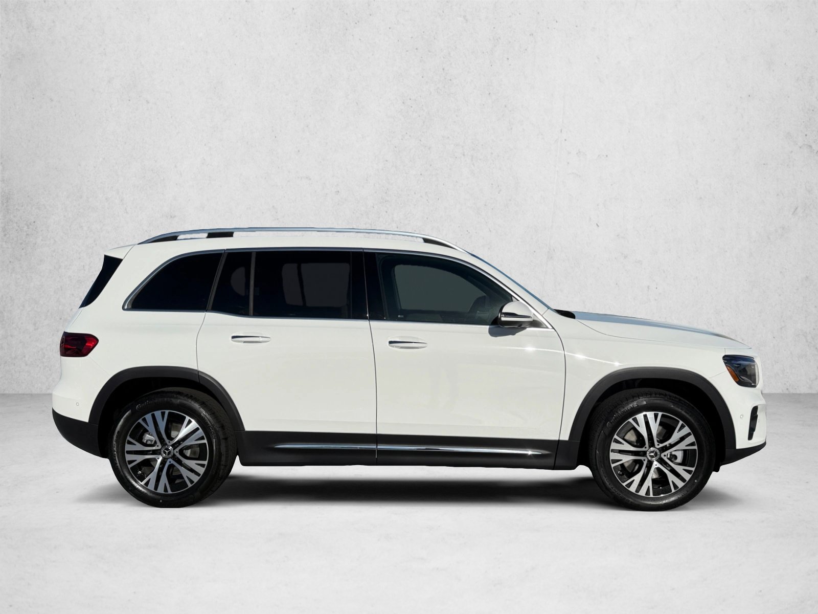 New 2026 Mercedes-Benz GLB 250 4MATIC image 4