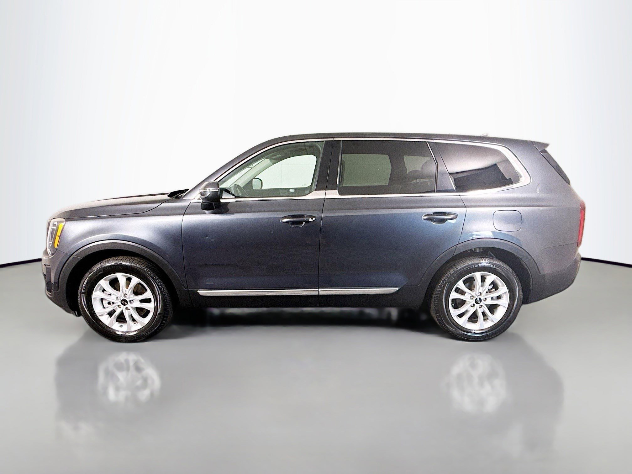 Used 2020 Kia Telluride LX FWD image 6