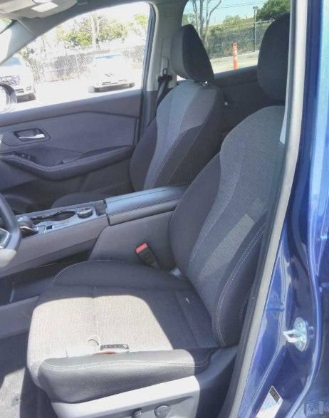 Used 2023 Nissan Rogue SV AWD/4WD image 5