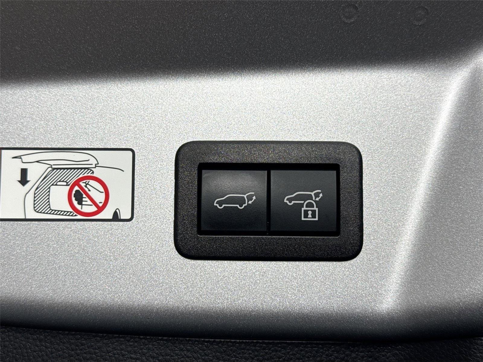 Used 2024 Toyota Prius Limited w/ Limited Premium Package image 43