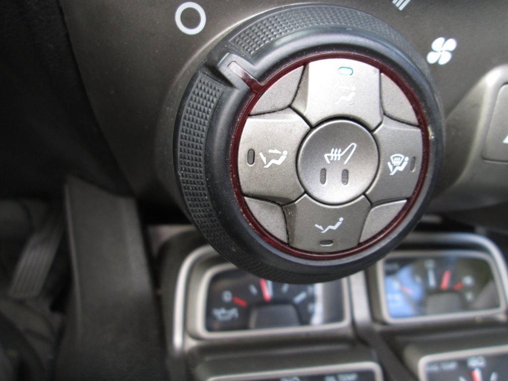 Used 2013 Chevrolet Camaro LT w/ RS Package image 12