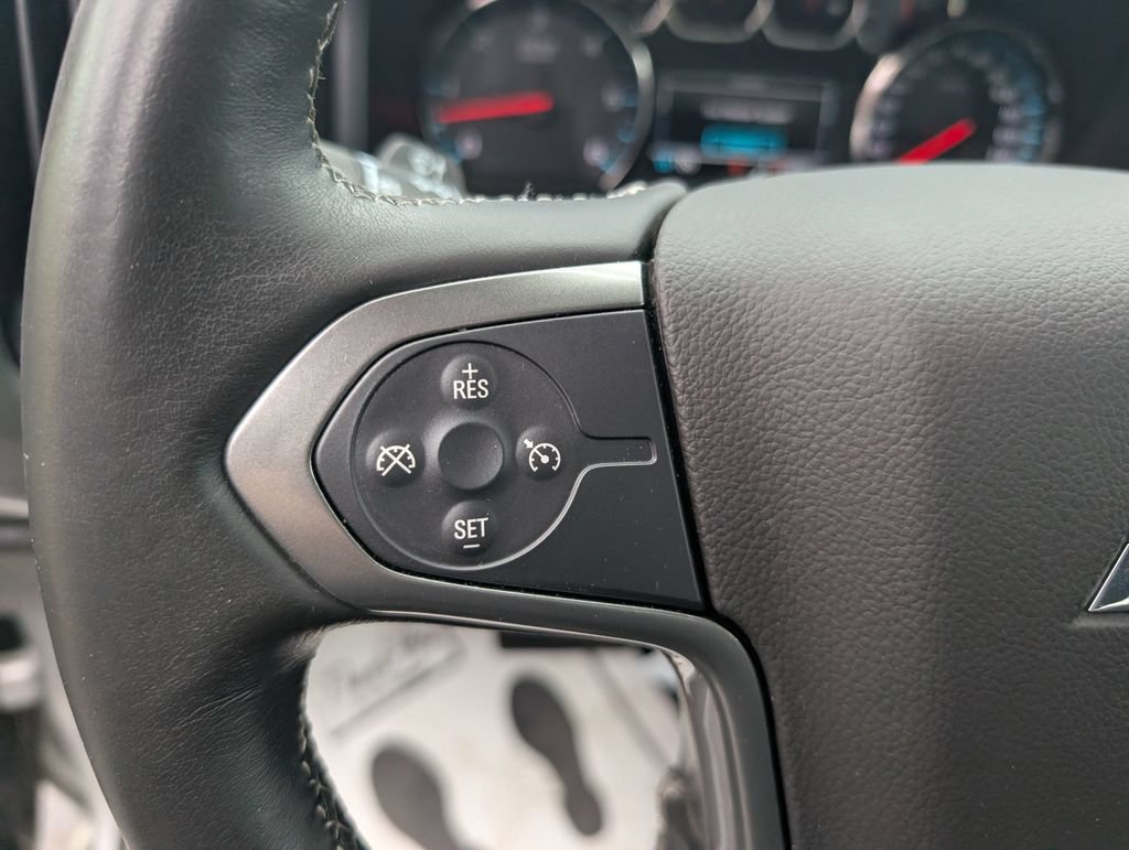 Used 2018 Chevrolet Silverado 1500 LT w/ All Star Edition AWD/4WD image 17