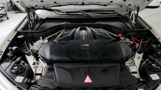 Used 2018 BMW X6 M w/ Executive Package image 17