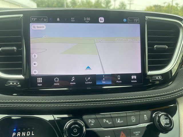 Used 2022 Chrysler Pacifica Limited image 19