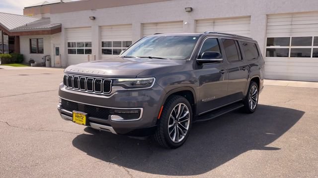 Used 2023 Jeep Wagoneer L Series II w/ Premium Group I AWD/4WD image 5