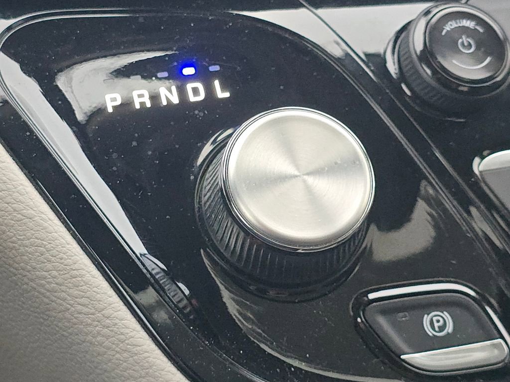 Used 2019 Chrysler Pacifica Limited w/ Tire & Wheel Group image 32