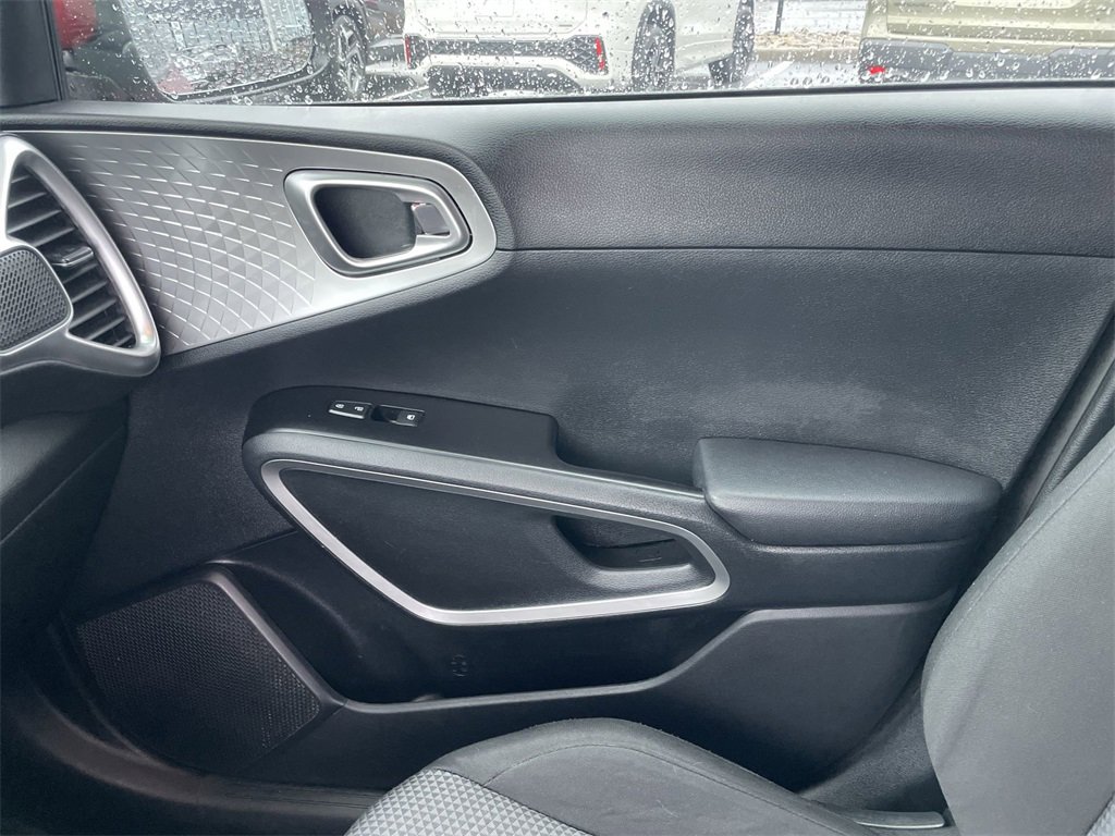 Certified 2023 Kia Soul LX image 19