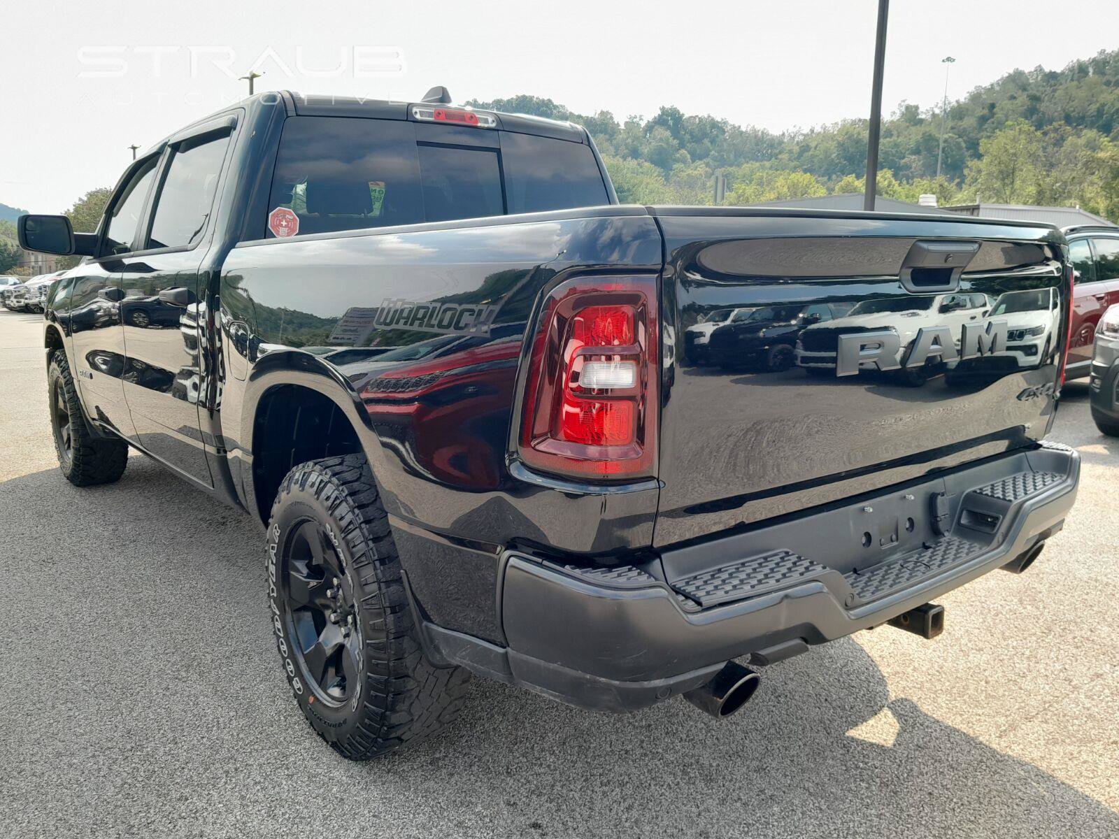 Used 2025 RAM 1500 Warlock AWD/4WD image 7