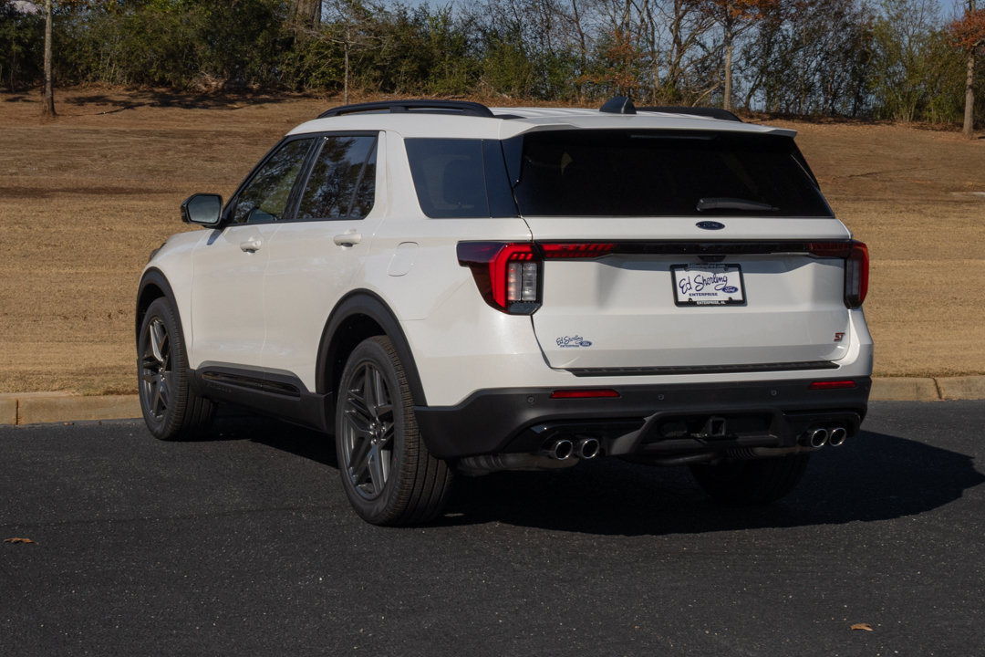 New 2026 Ford Explorer ST AWD/4WD image 4
