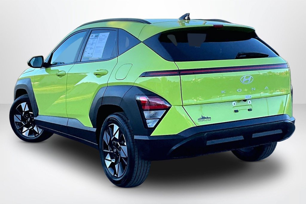 Used 2025 Hyundai Kona SEL FWD image 5