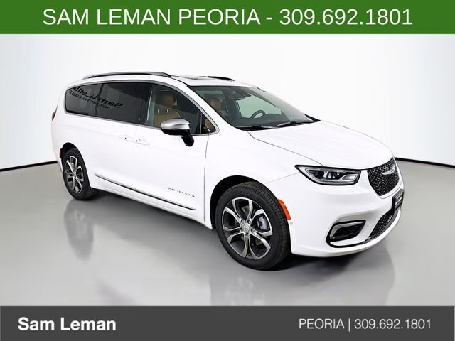 New 2026 Chrysler Pacifica Pinnacle AWD/4WD image 1