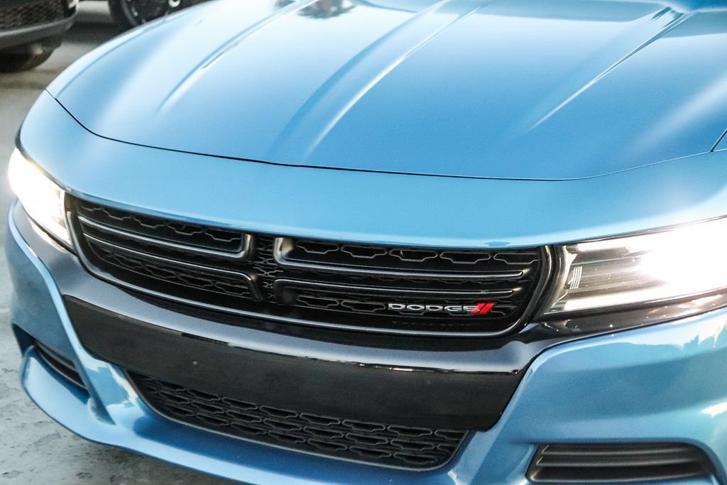 Used 2023 Dodge Charger SXT w/ Blacktop Package RWD image 6