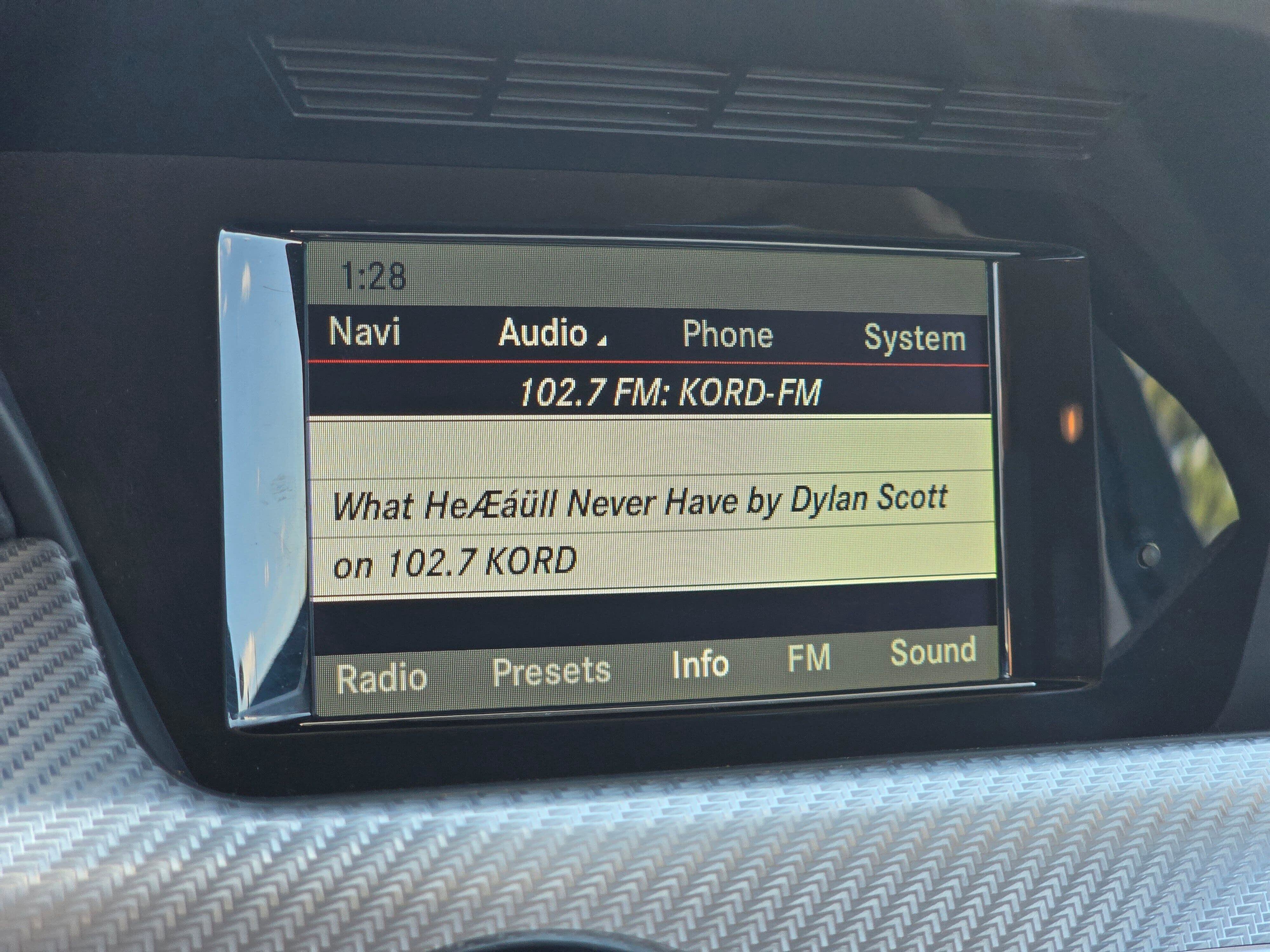 Used 2014 Mercedes-Benz GLK 350 4MATIC image 21