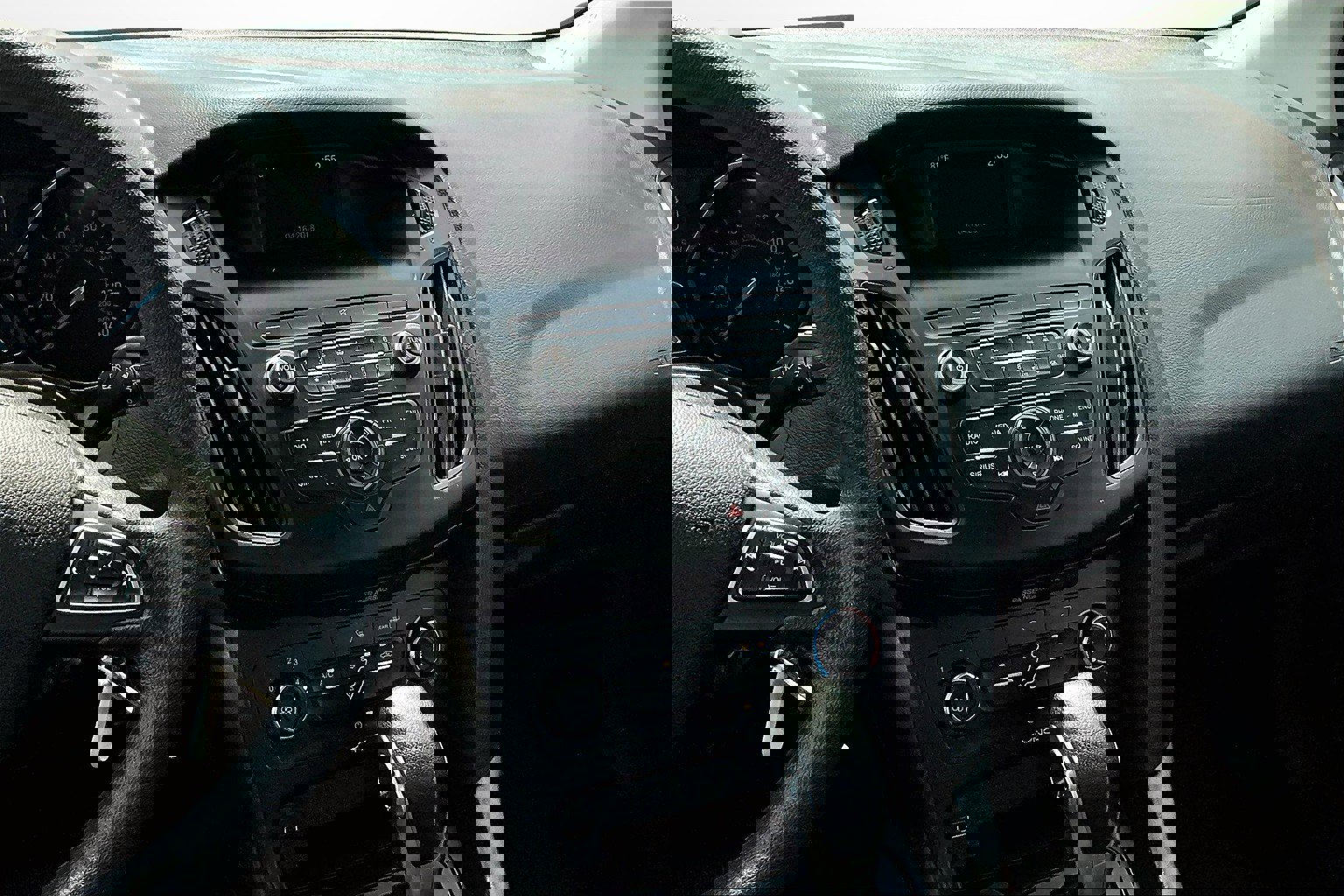 Used 2018 Ford Focus SE image 6