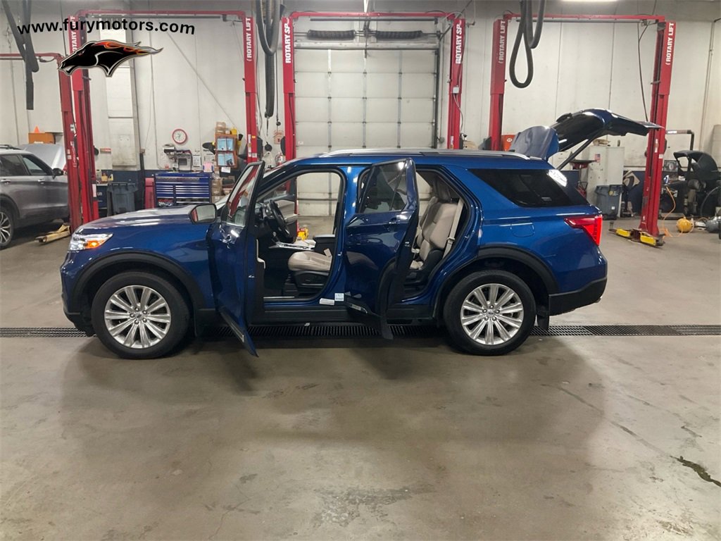 Used 2023 Ford Explorer Limited image 31
