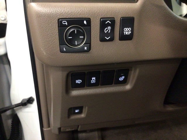 Used 2018 Lexus GX 460 Luxury AWD/4WD image 19