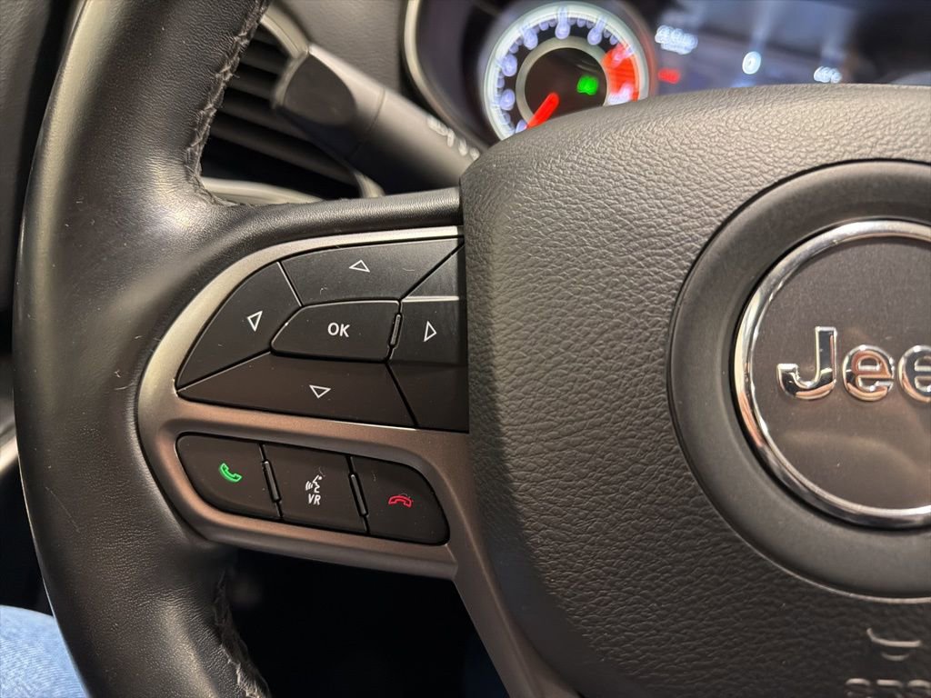 Used 2020 Jeep Cherokee Limited image 11