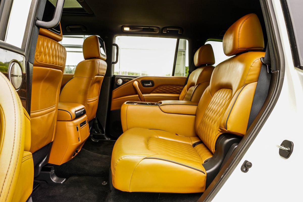 Used 2023 INFINITI QX80 Sensory w/ All-Season Package image 43