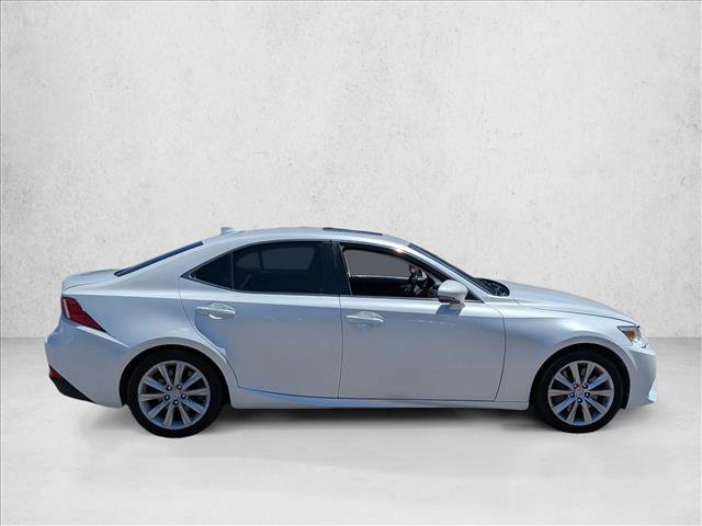 Used 2016 Lexus IS 200t RWD image 4