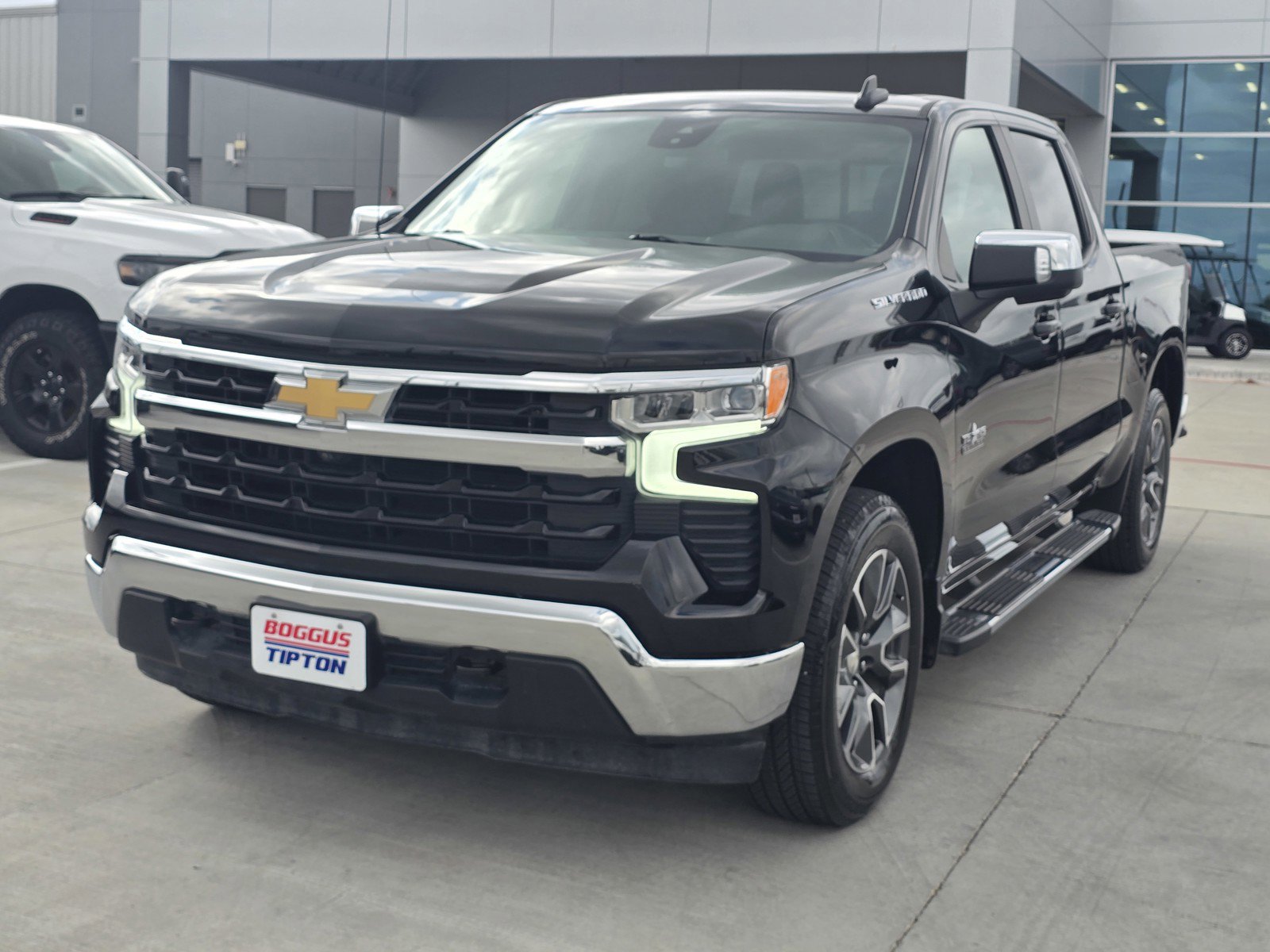 Used 2023 Chevrolet Silverado 1500 LT w/ Texas Edition Plus RWD image 9