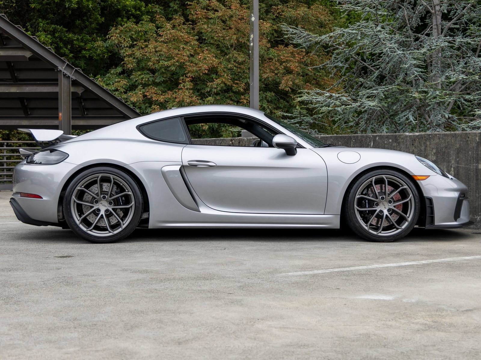 Certified 2020 Porsche 718 Cayman GT4 RWD image 12