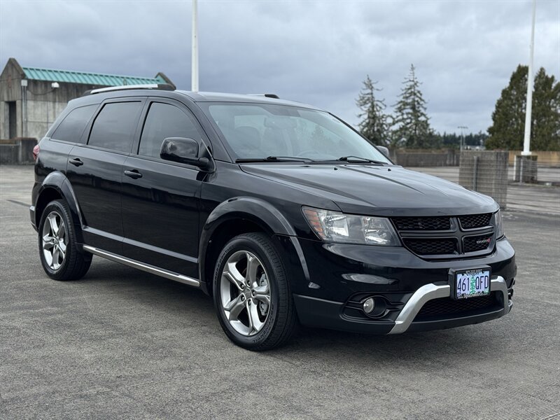 Used 2017 Dodge Journey Crossroad FWD image 7