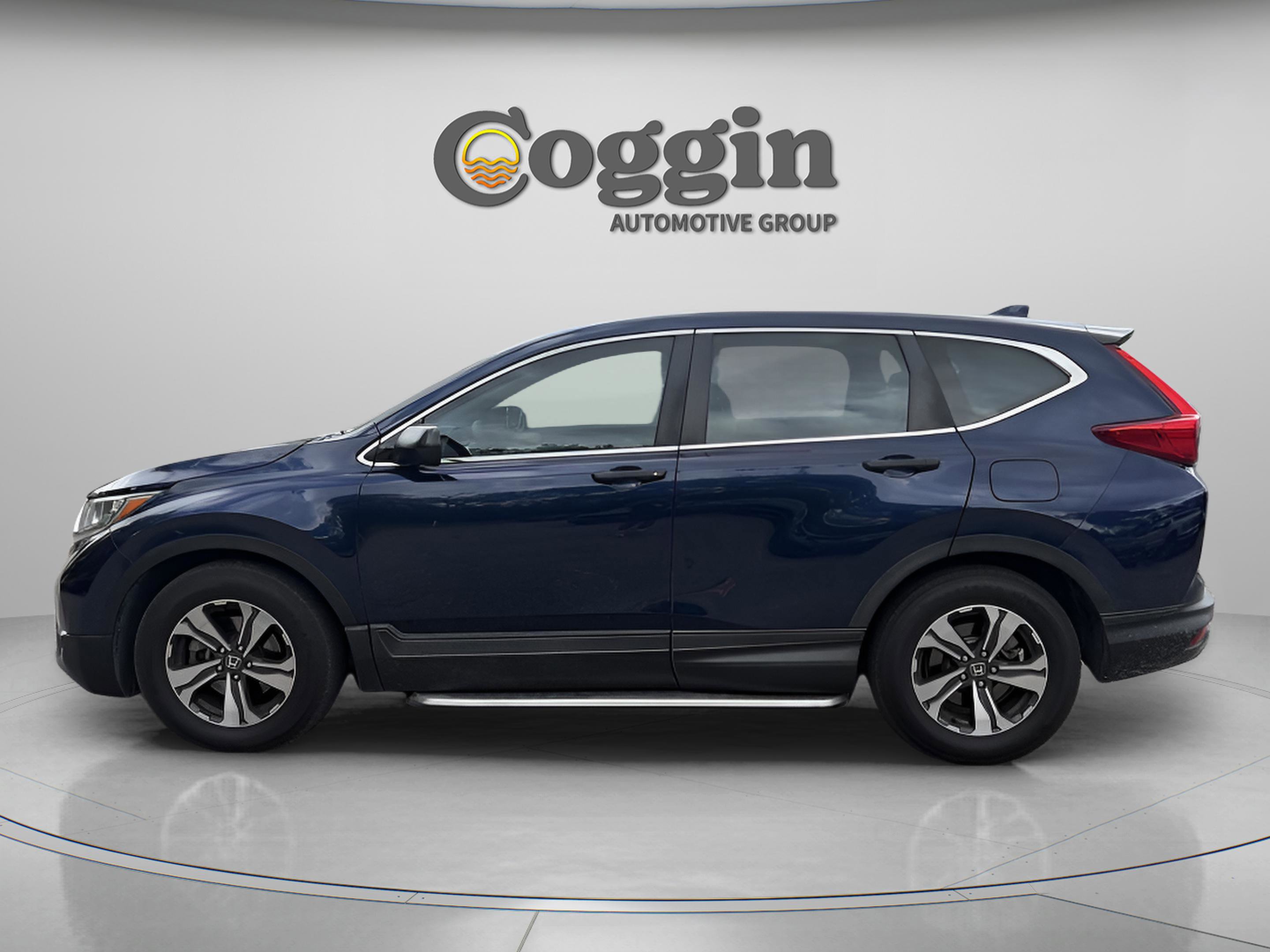 Used 2017 Honda CR-V LX image 2