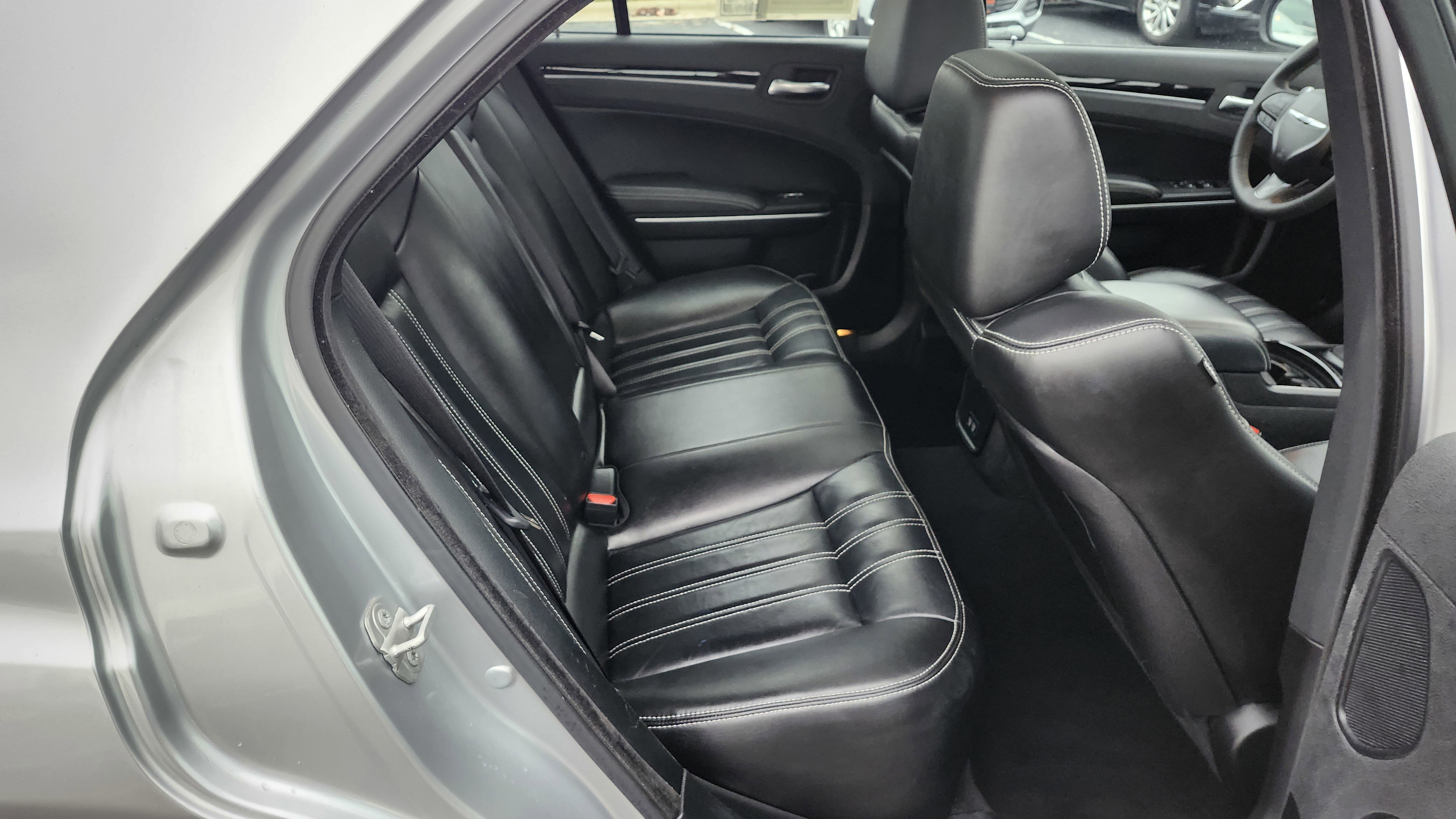 Used 2023 Chrysler 300 S image 20