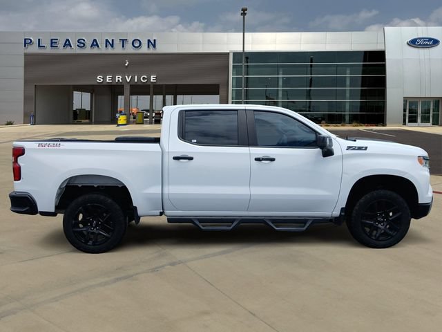 Used 2024 Chevrolet Silverado 1500 LT Trail Boss w/ Convenience Package II AWD/4WD image 6