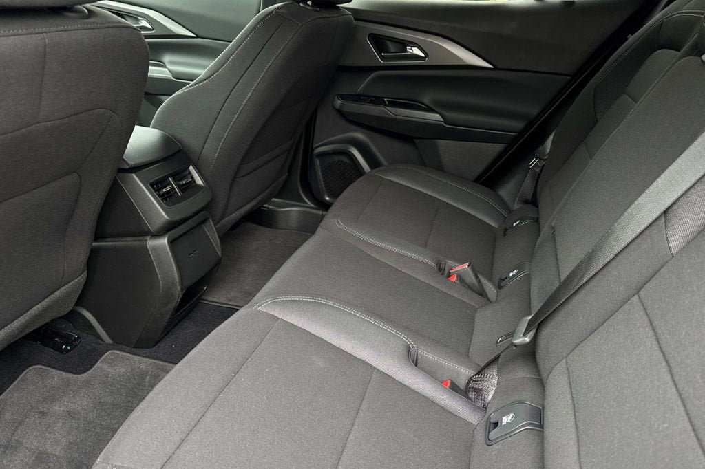 New 2026 Chevrolet Equinox EV LT w/ LPO, Blackout Package FWD image 12